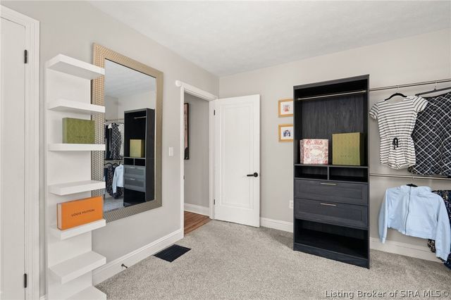 536 N McKinley Avenue, Clarksville, IN 47129