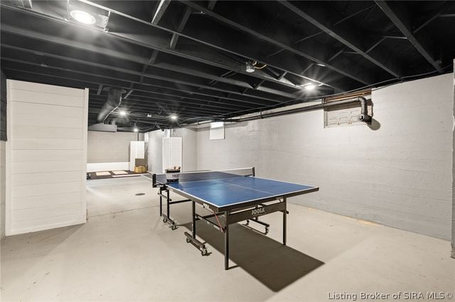 536 N McKinley Avenue, Clarksville, IN 47129