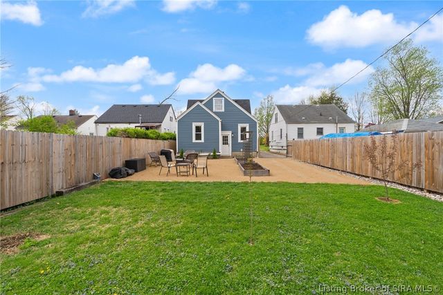 536 N McKinley Avenue, Clarksville, IN 47129