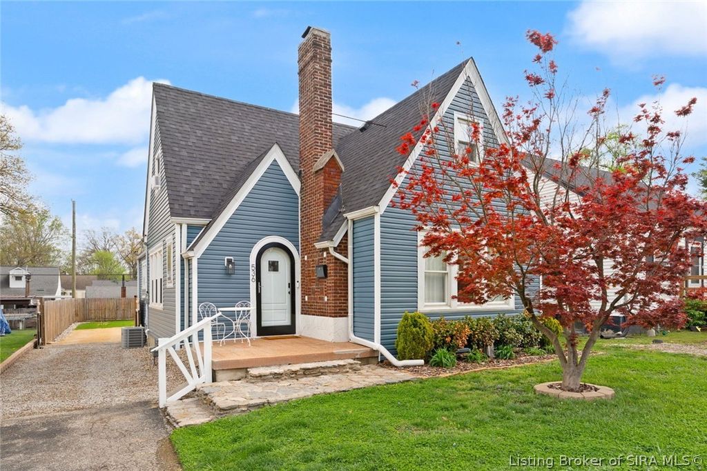 536 N McKinley Avenue, Clarksville, IN 47129