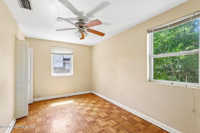 4912 BRIDGEWATER Circle, Jacksonville, FL 32207