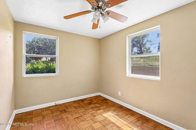 4912 BRIDGEWATER Circle, Jacksonville, FL 32207