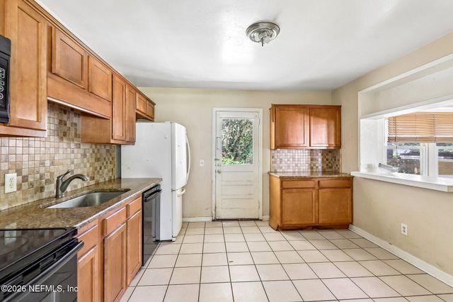 4912 BRIDGEWATER Circle, Jacksonville, FL 32207