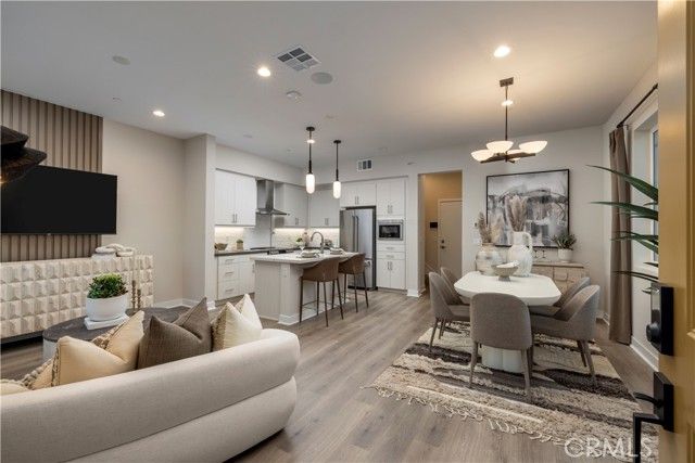 1306 Cantada Court, El Cajon, CA 92019