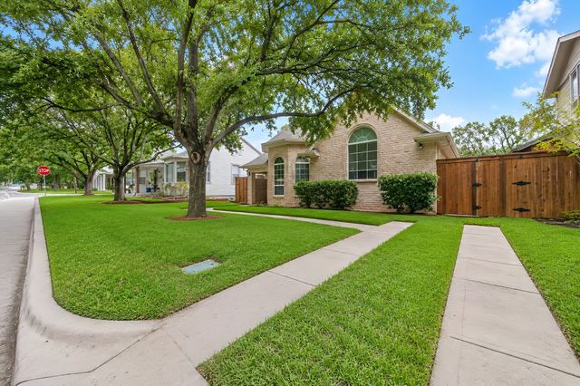 3332 W 4th Street, Fort Worth, TX 76107