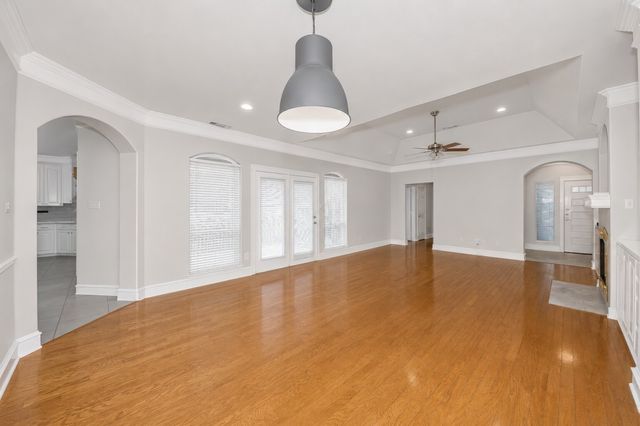 3332 W 4th Street, Fort Worth, TX 76107