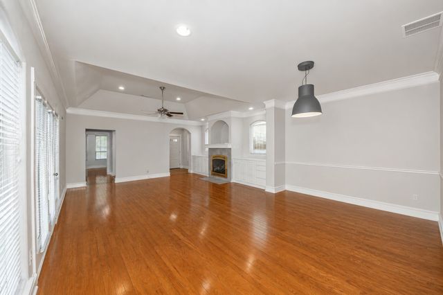3332 W 4th Street, Fort Worth, TX 76107