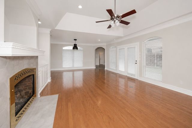 3332 W 4th Street, Fort Worth, TX 76107
