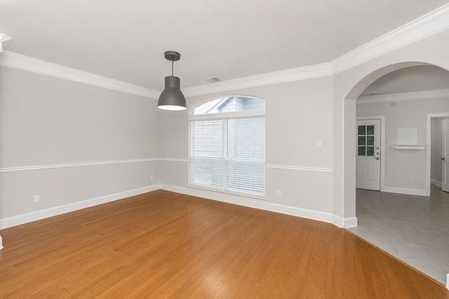 3332 W 4th Street, Fort Worth, TX 76107
