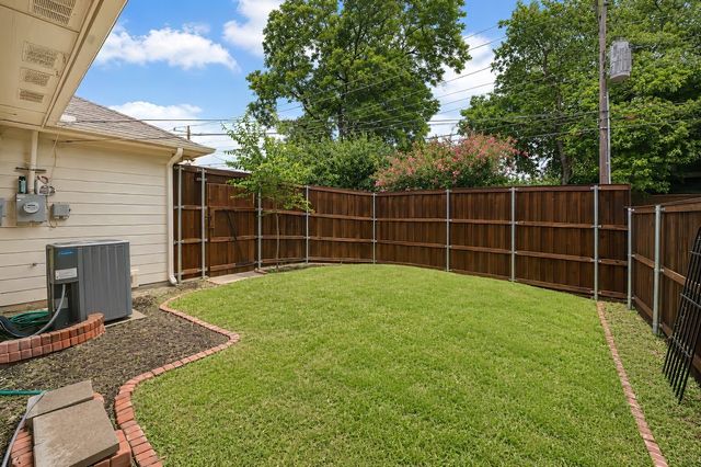 3332 W 4th Street, Fort Worth, TX 76107
