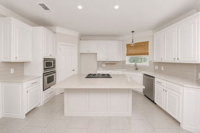 3332 W 4th Street, Fort Worth, TX 76107