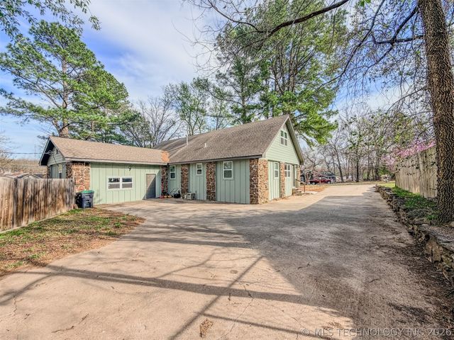 305 Wheeler Street, Tahlequah, OK 74464