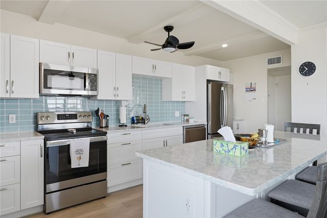 715 S Upper Broadway St 601, Corpus Christi, TX 78401
