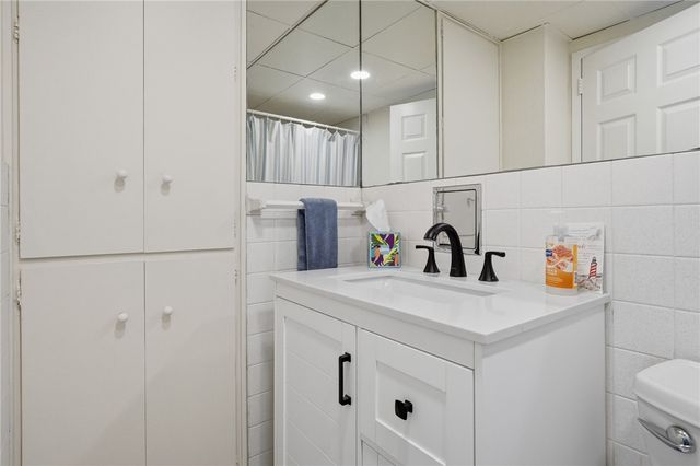 715 S Upper Broadway St 601, Corpus Christi, TX 78401