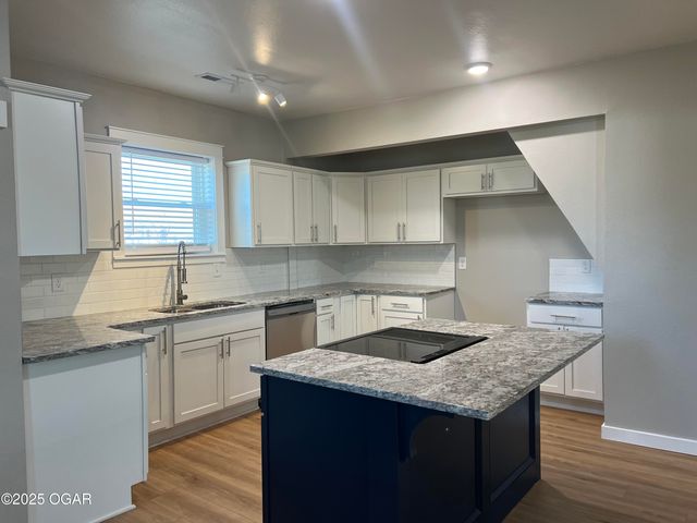 820 S Byers Avenue, Joplin, MO 64801