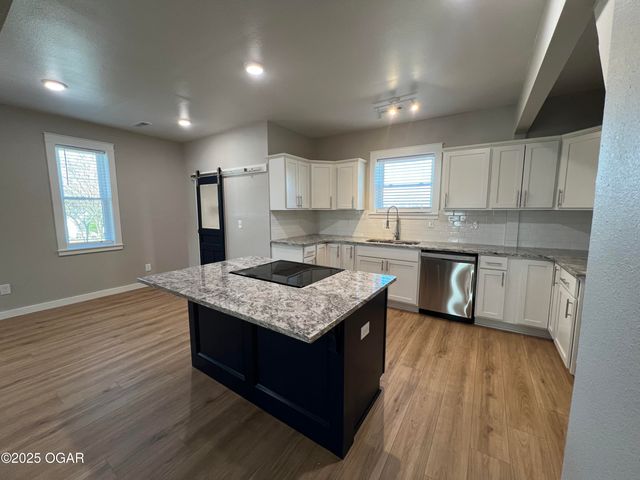 820 S Byers Avenue, Joplin, MO 64801