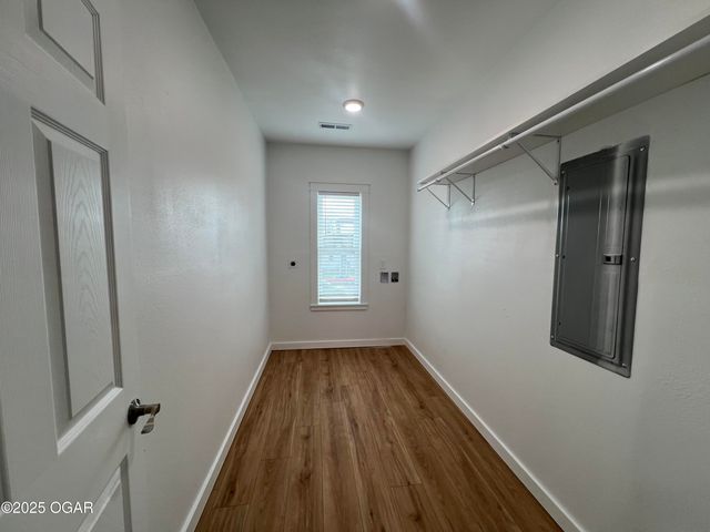 820 S Byers Avenue, Joplin, MO 64801