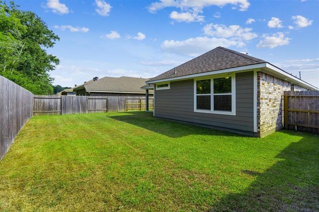 14364 N Summerchase Circle, Willis, TX 77318