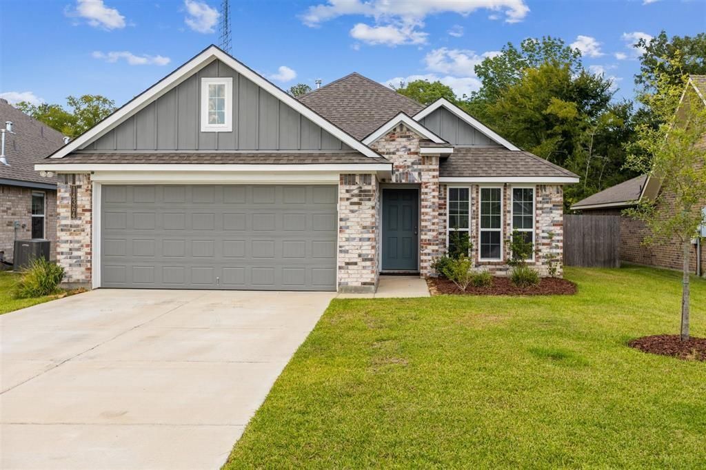 14364 N Summerchase Circle, Willis, TX 77318