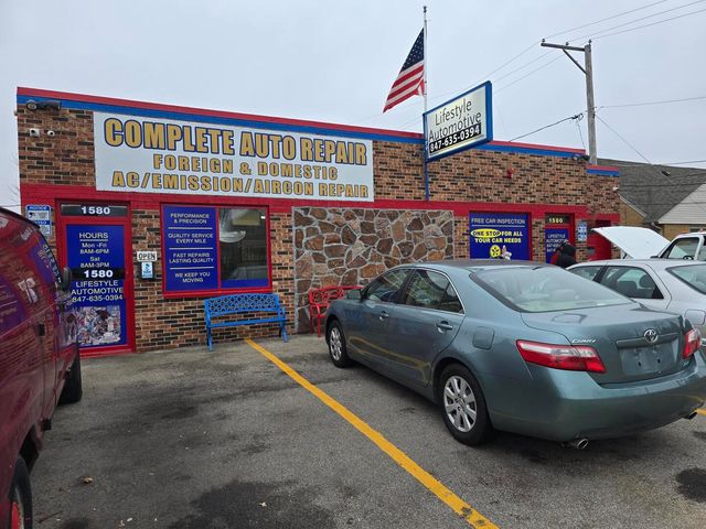 1580 S Cora Street, Des Plaines, IL 60018