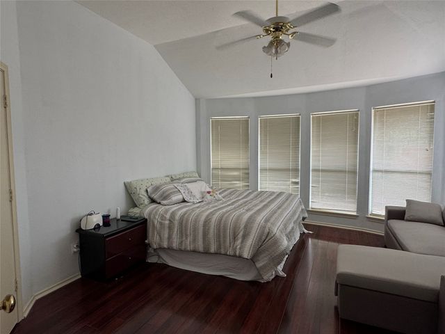 700 N Emma Drive, Arlington, TX 76002