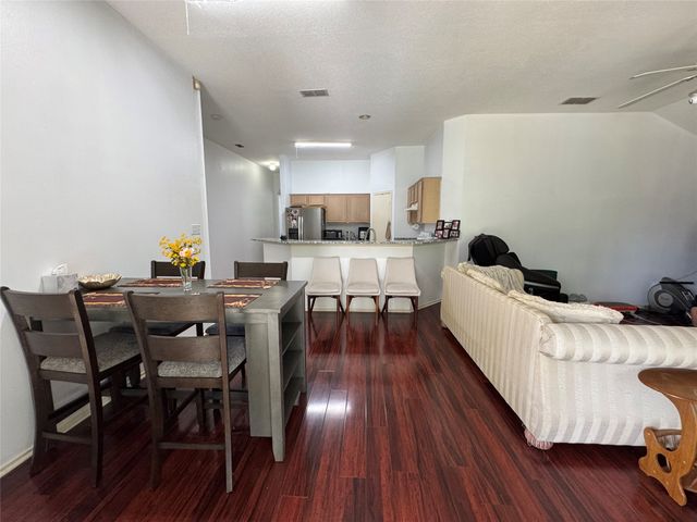 700 N Emma Drive, Arlington, TX 76002