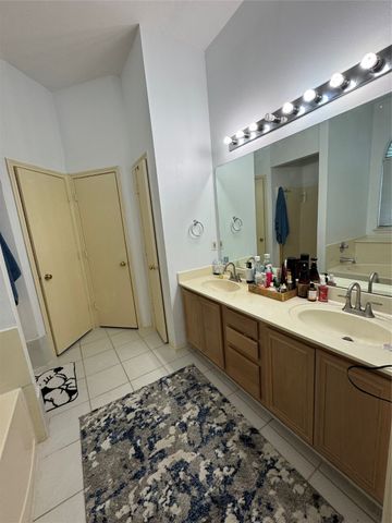 700 N Emma Drive, Arlington, TX 76002