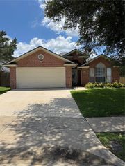 700 N Emma Drive, Arlington, TX 76002