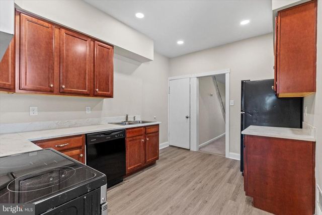 218 FORREST AVE, Norristown, PA 19401