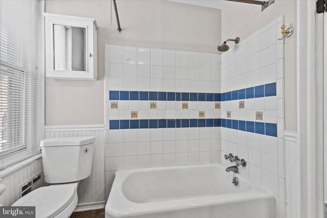 218 FORREST AVE, Norristown, PA 19401