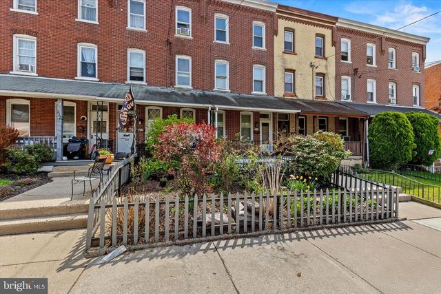 218 FORREST AVE, Norristown, PA 19401