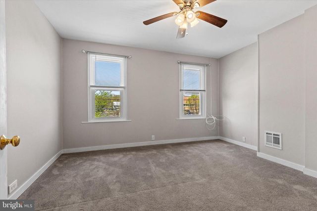 218 FORREST AVE, Norristown, PA 19401