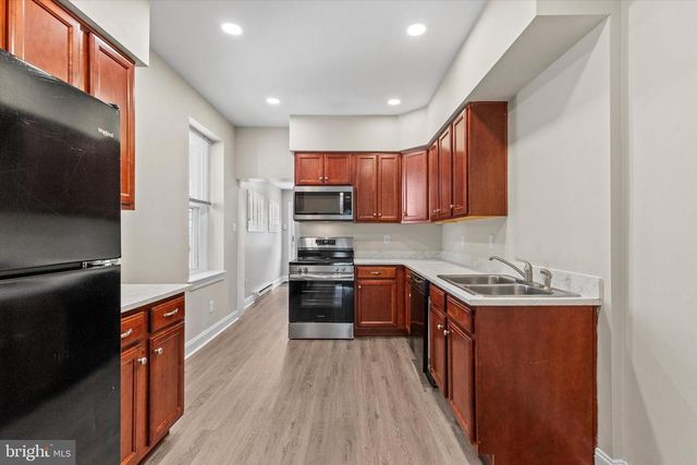 218 FORREST AVE, Norristown, PA 19401