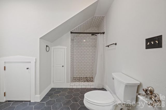 1223 Creekside Drive, Conover, NC 28613