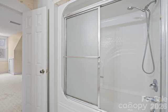 1223 Creekside Drive, Conover, NC 28613