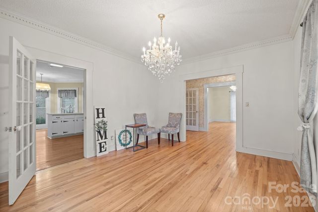 1223 Creekside Drive, Conover, NC 28613