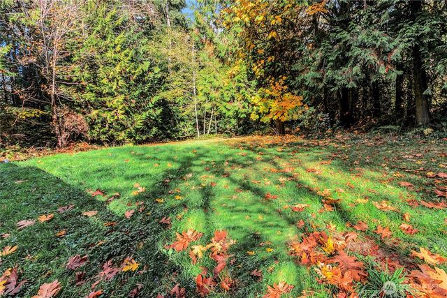 810 SE Totten Shores DR, Shelton, WA 98584