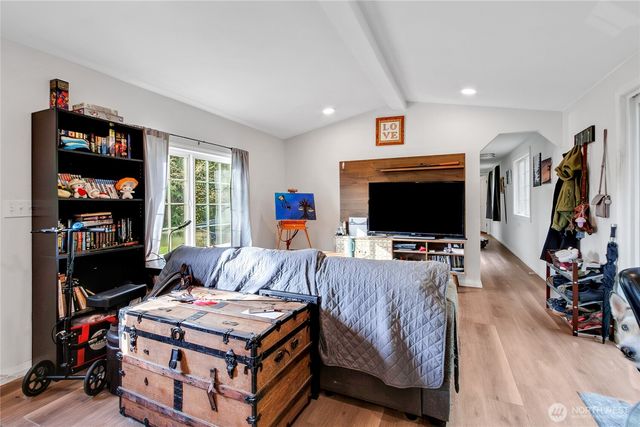 810 SE Totten Shores DR, Shelton, WA 98584