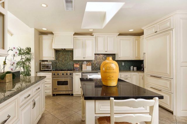115 Allende Ct., Solana Beach, CA 92075