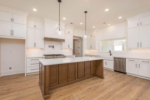 7765 Barnhill Road, Primm Springs, TN 38476