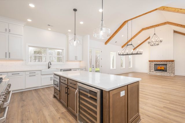 7765 Barnhill Road, Primm Springs, TN 38476