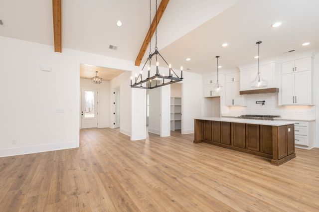 7765 Barnhill Road, Primm Springs, TN 38476