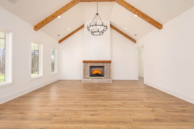 7765 Barnhill Road, Primm Springs, TN 38476