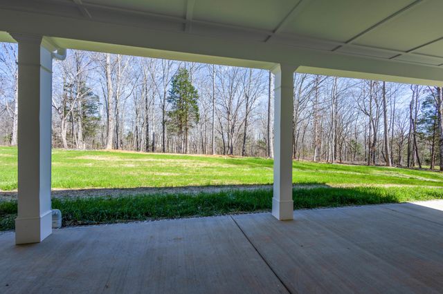 7765 Barnhill Road, Primm Springs, TN 38476