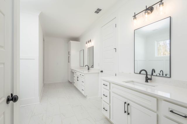 7765 Barnhill Road, Primm Springs, TN 38476