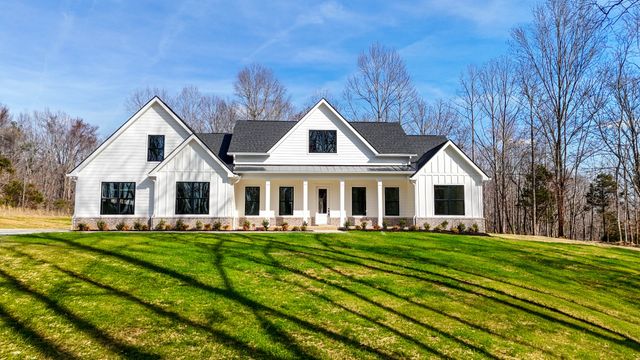 7765 Barnhill Road, Primm Springs, TN 38476