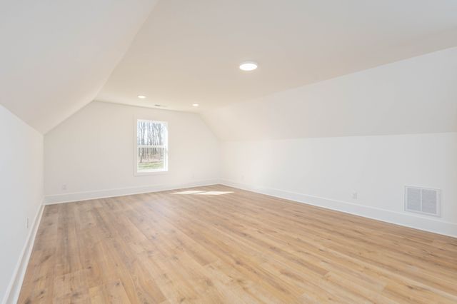 7765 Barnhill Road, Primm Springs, TN 38476