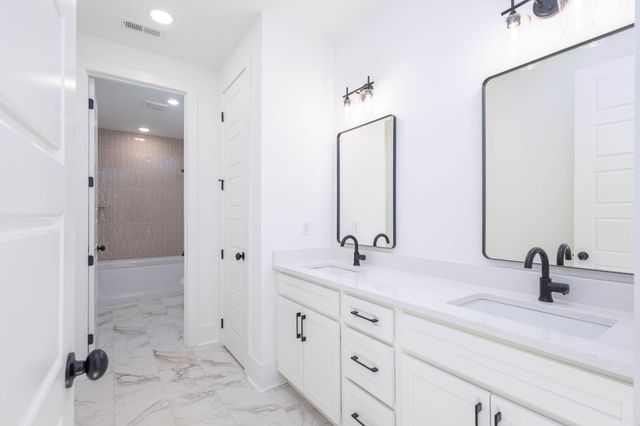 7765 Barnhill Road, Primm Springs, TN 38476