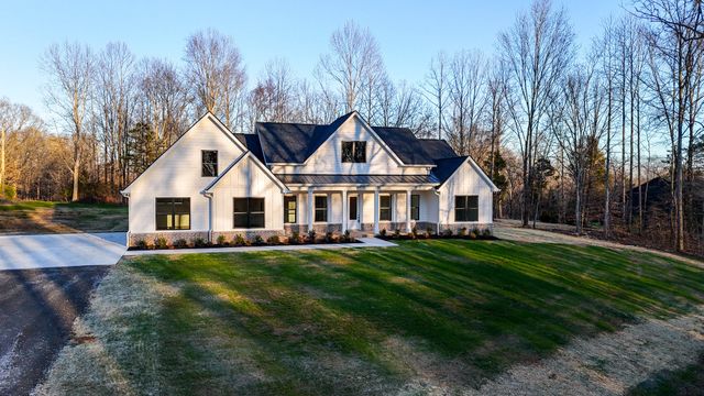 7765 Barnhill Road, Primm Springs, TN 38476