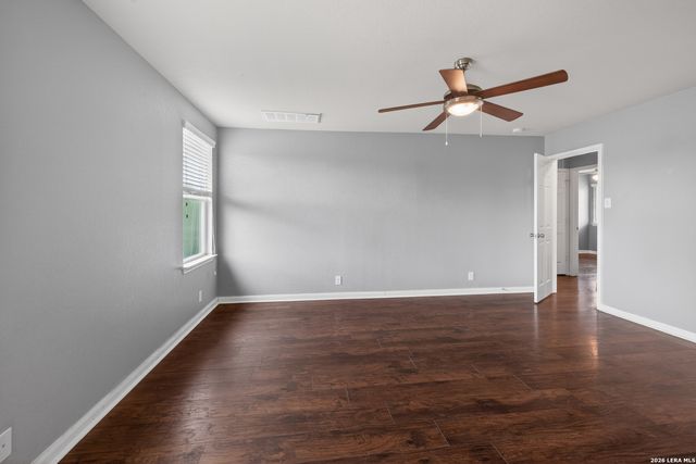 918 LAUREN ST, New Braunfels, TX 78130